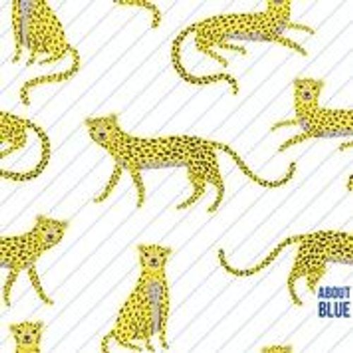Witte french terry met strepen en luipaarden "Say Cheeta" van  "About Blue Fabrics"
